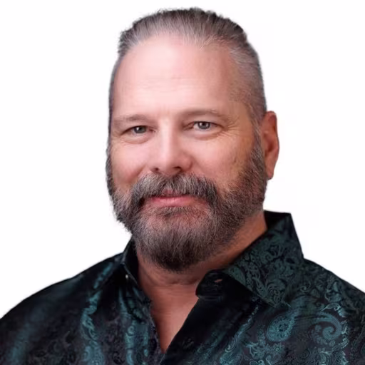 Headshot of Rob Lannigan