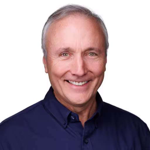 headshot of Tom Sullivan