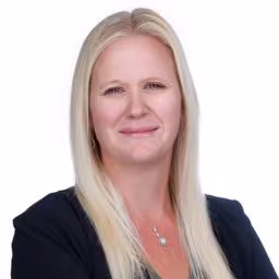 Shannon Sprague headshot